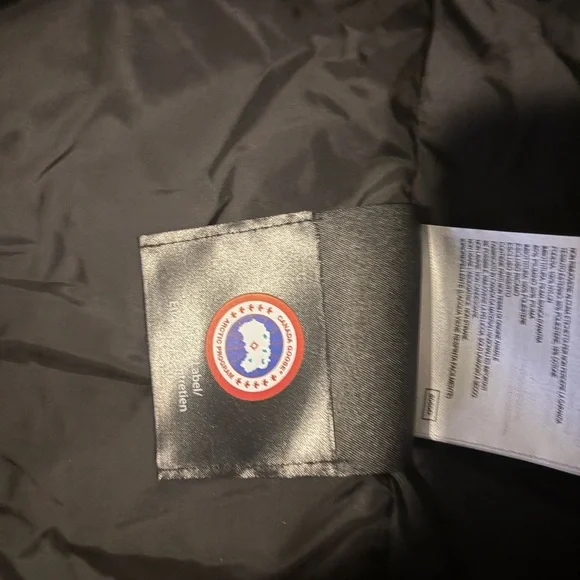 Canada Goose Black OuterwearMystique Parka